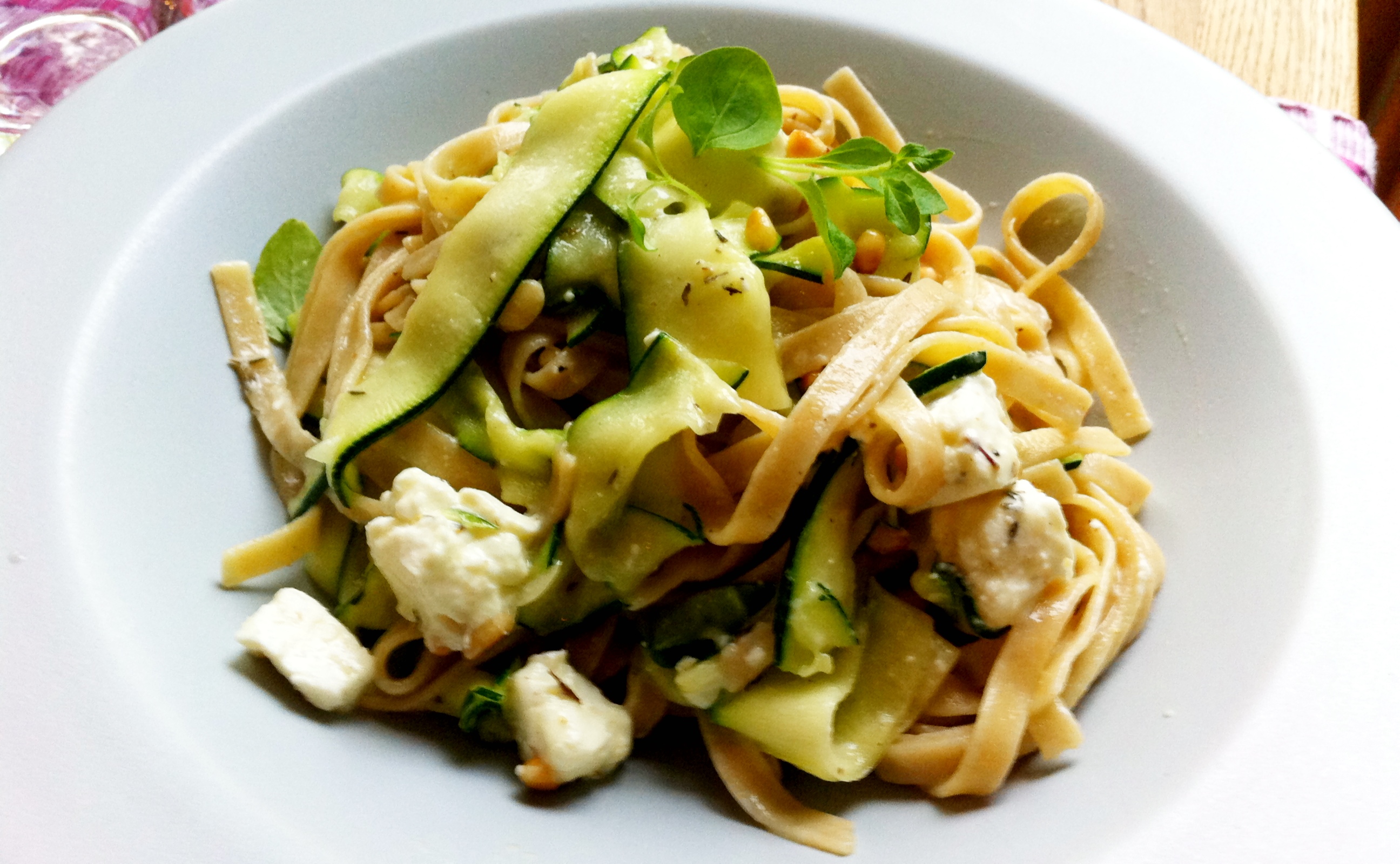 vegetarisk mat med zucchini vegetarisk mat med zucchini